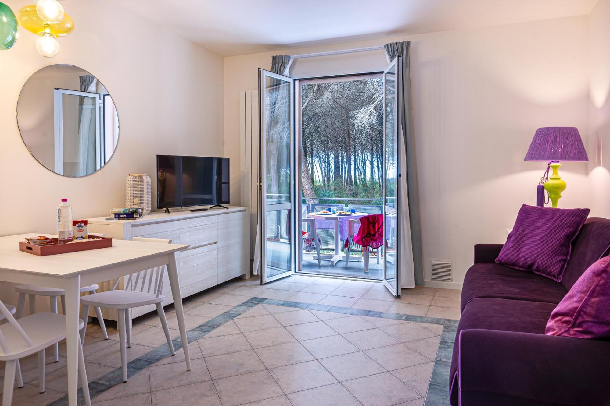 Oleandri Suite Hotel Vada Exteriör bild