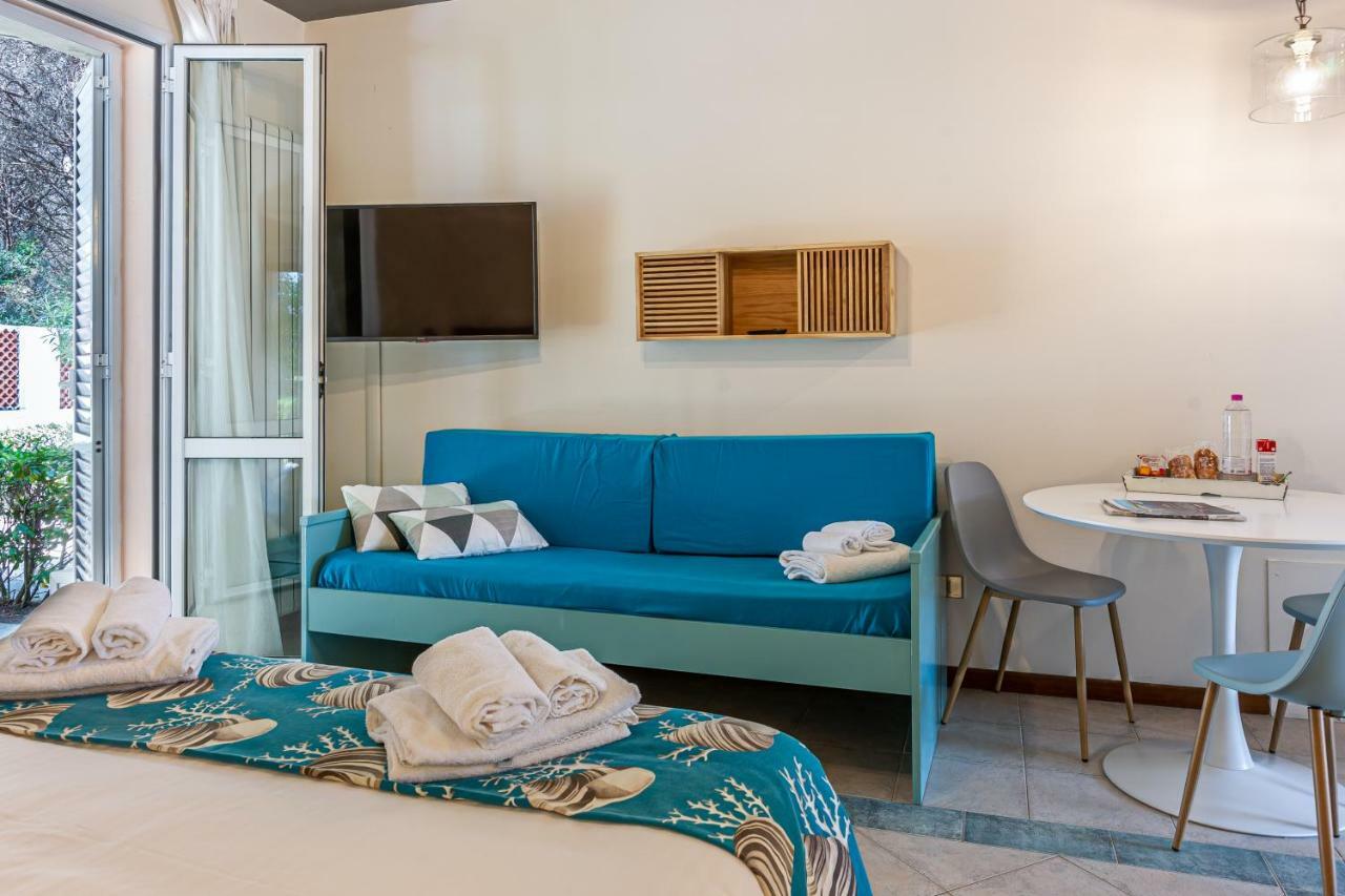 Oleandri Suite Hotel Vada Exteriör bild