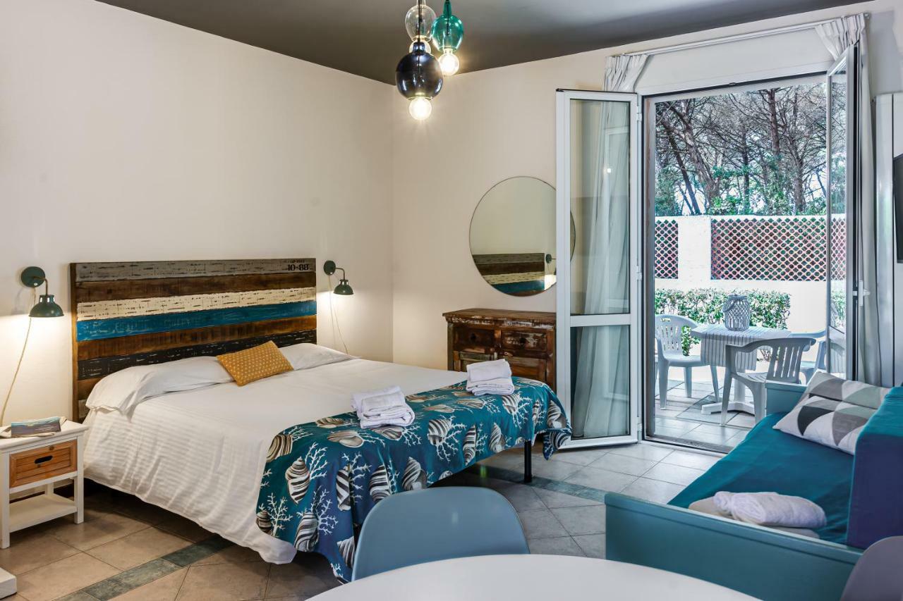 Oleandri Suite Hotel Vada Exteriör bild