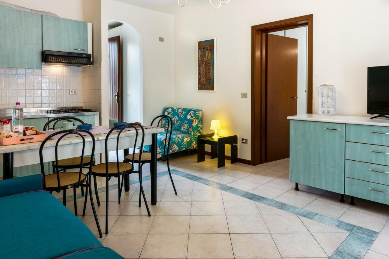 Oleandri Suite Hotel Vada Exteriör bild