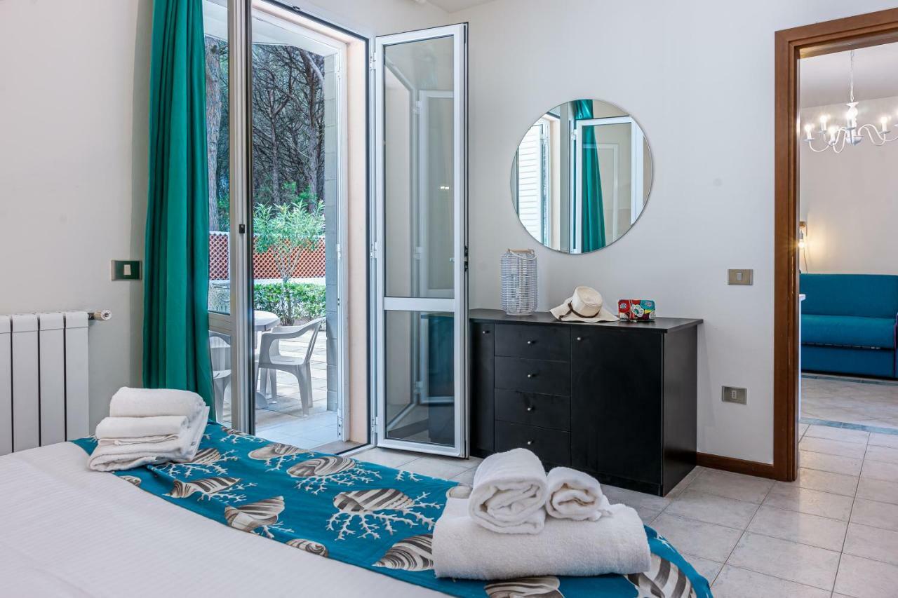 Oleandri Suite Hotel Vada Exteriör bild