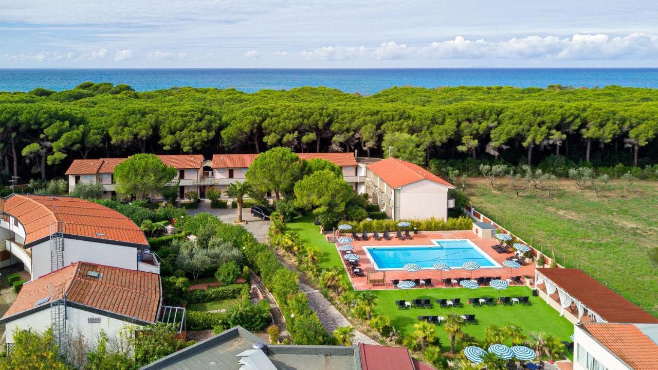 Oleandri Suite Hotel Vada Exteriör bild